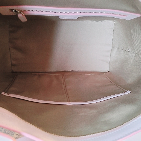 MCM women's crossbody/handheld purse - Picture 3 of 3